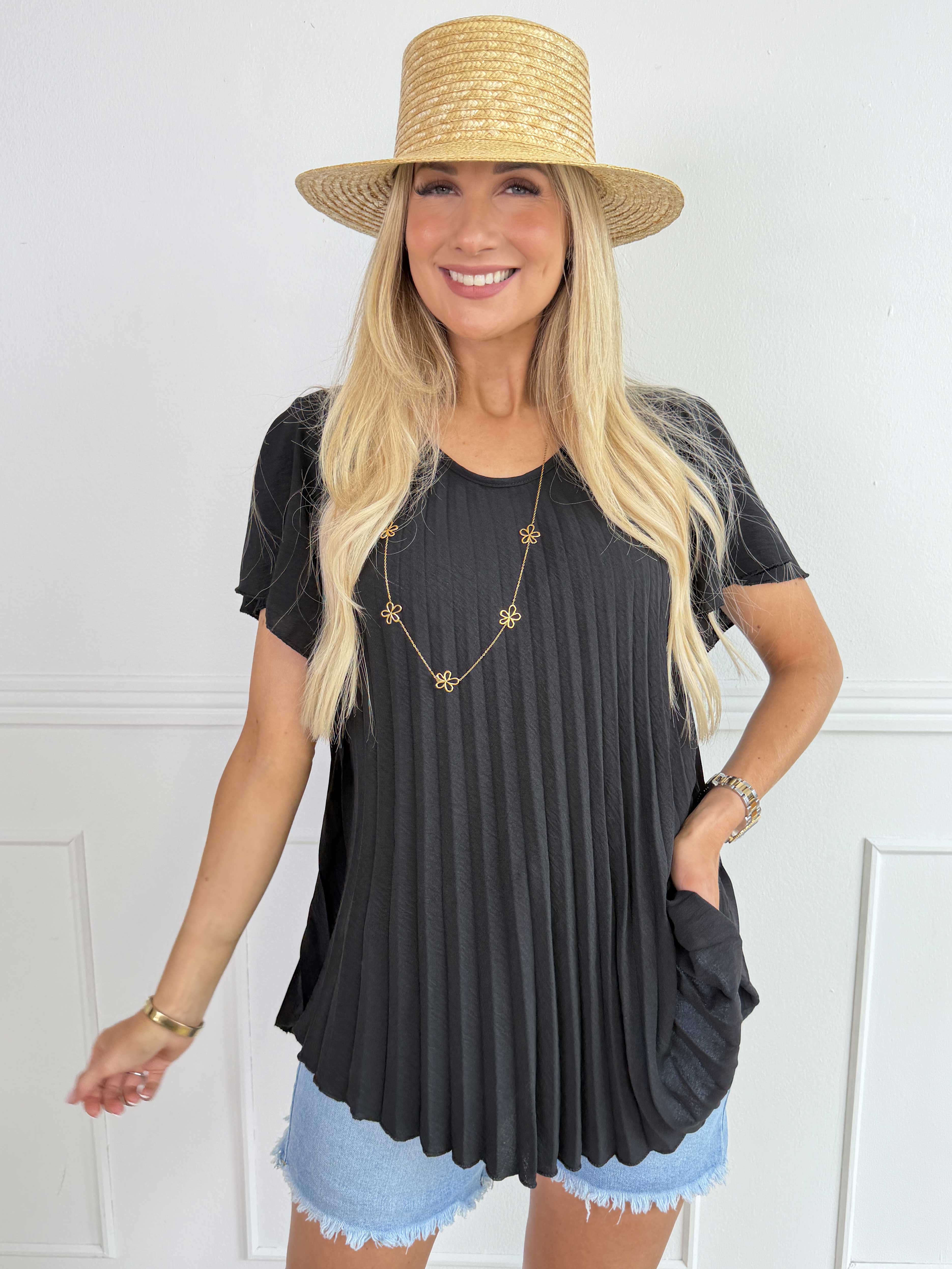 Juna - Let og luftig plisseret plus size T-shirt i en viskoseblanding